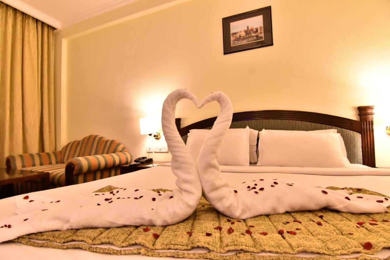Simsan Hotel เชนไน ภายนอก รูปภาพ